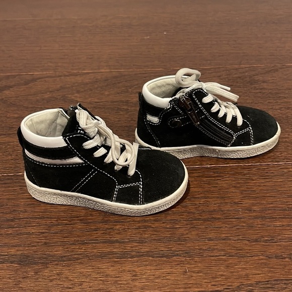 Primigi Baby Black Suede High Tops Size 5 - Picture 3 of 4